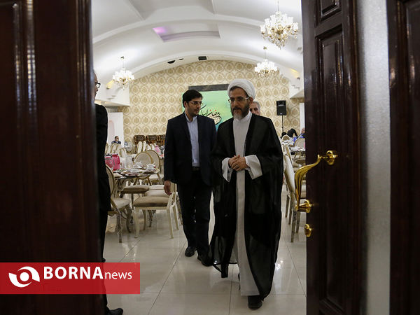 ضیافت افطاری حجت الاسلام والمسلمین احمد مازنی