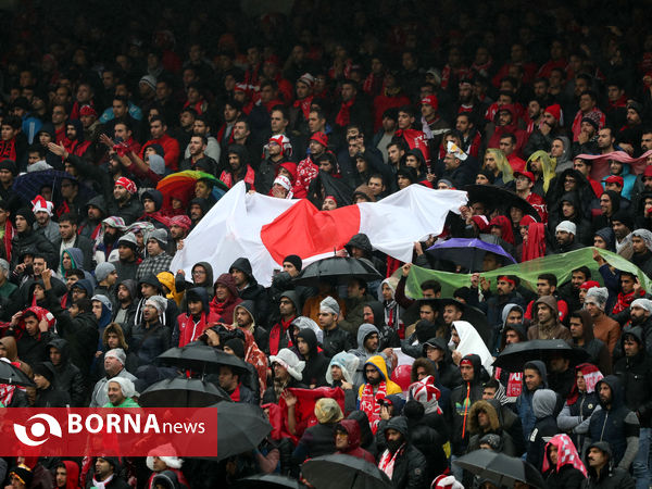 دیدار تیم های پرسپولیس تهران - تراکتورسازی تبریز
