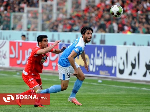 دیدار تیم پیکان- پرسپولیس