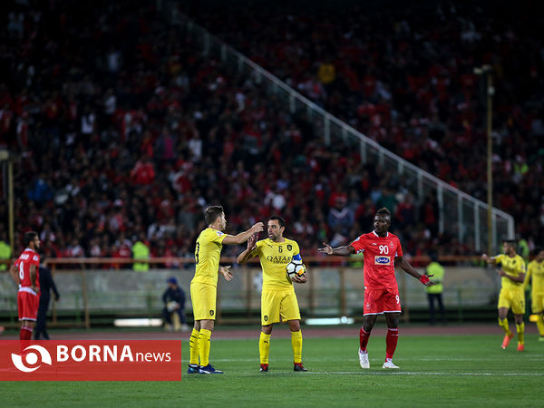 دیدار تیم های فوتبال پرسپولیس - السد