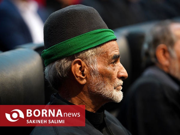  آیین برافراشتن پرچم عزای حسینی برفراز بلندترین سکوی پرچم ایران