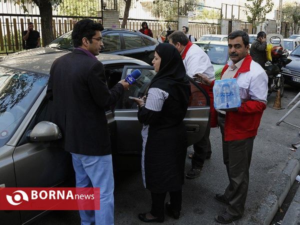 جمع آوری کمک های مردمی در تهران برای زلزله زدگان کرمانشاه