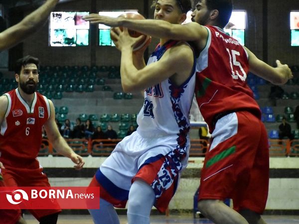 دیدار  تیم های بسکتبال نبوغ اراک _ پاسارگاد مشهد