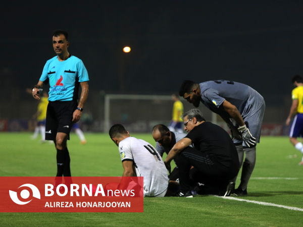 دیدار تیم های فوتبال صنعت نفت - نفت مسجدسلیمان