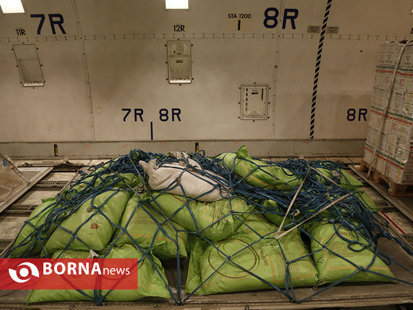 ارسال محموله بشر دوستانه جمعیت هلال احمر به افغانستان