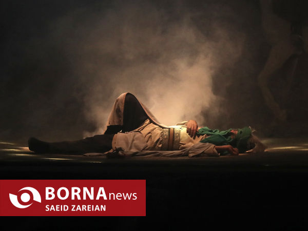 نمایش میدانی «تنهاتر از مسیح»