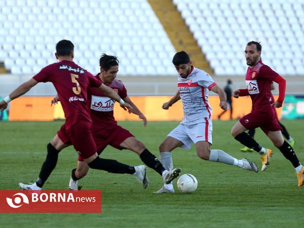 دیدار تیم های پدیده و پرسپولیس