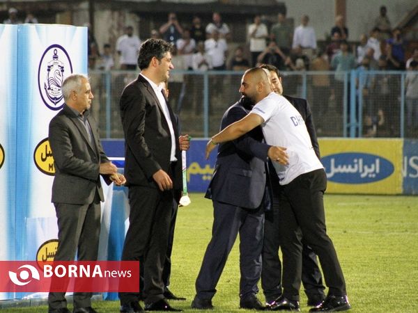 دیدار تیم های فوتبال ملوان بندرانزلی _ ویستا توربین تهران