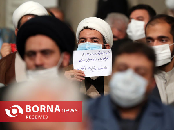 دیدار صدها نفر از مردم استان اصفهان با مقام معظم رهبری