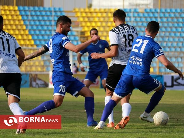 دیدار تیم های نفت مسجدسلیمان - استقلال