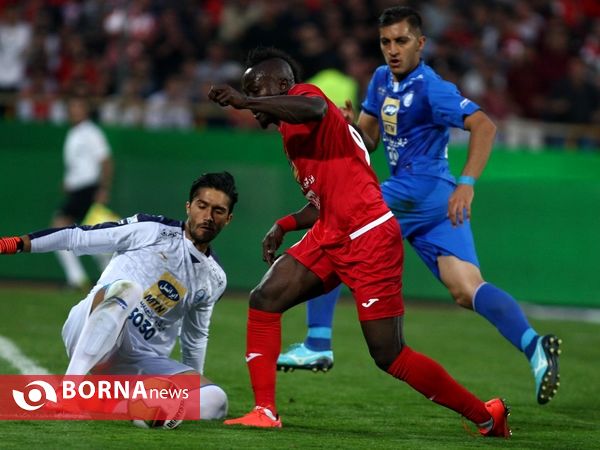 دربی ۸۵،پرسپولیس ۰۱-استقلال ۰