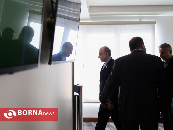 بازدید وزیر ورزش و جوانان از باشگاه تنیس آرشا