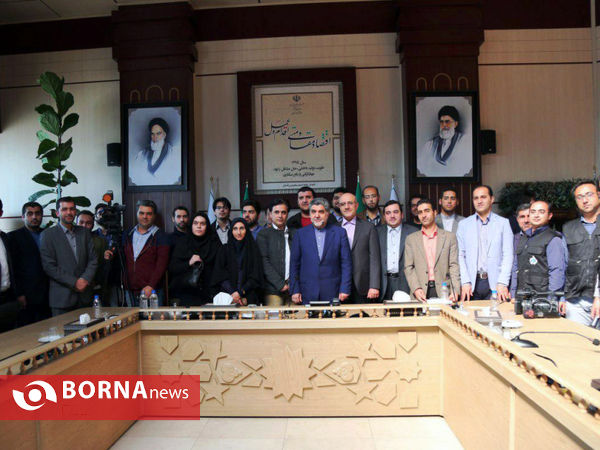 نشست صميمانه استاندار تهران با اصحاب رسانه