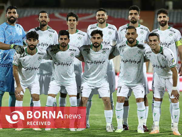 دیدار تیم های فوتبال پرسپولیس - ذوب آهن