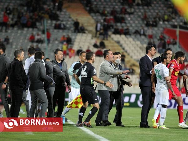 دیدار تیم های فوتبال پرسپولیس - آلومینیوم