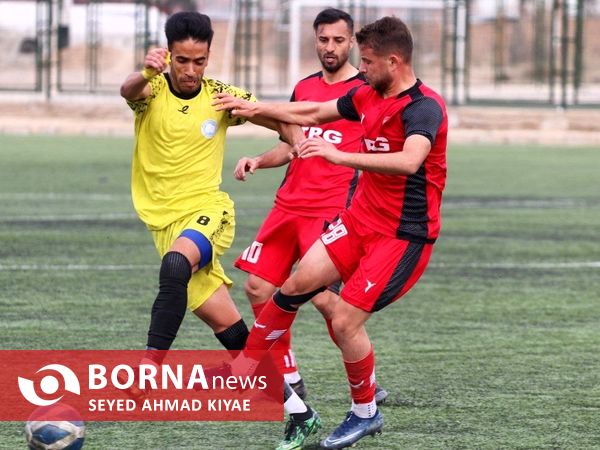 دیدار تیم‌های فوتبال سپیدرود رشت _ اترک بجنورد