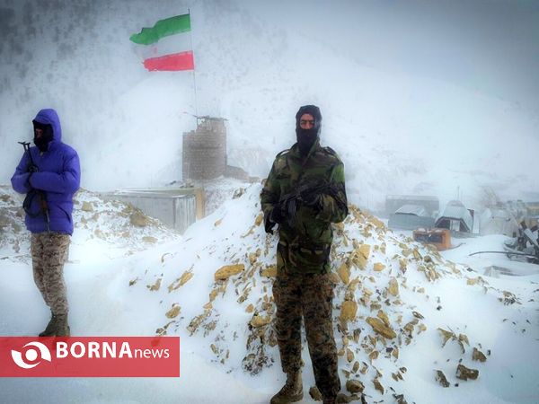 پاسدارانی که در دمای 30 درجه زیر صفر آلواتان سردشت از میهن محافظت می کنند