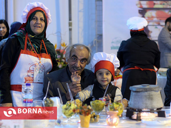 چهارمین جشنواره غذا و سفره های رنگین