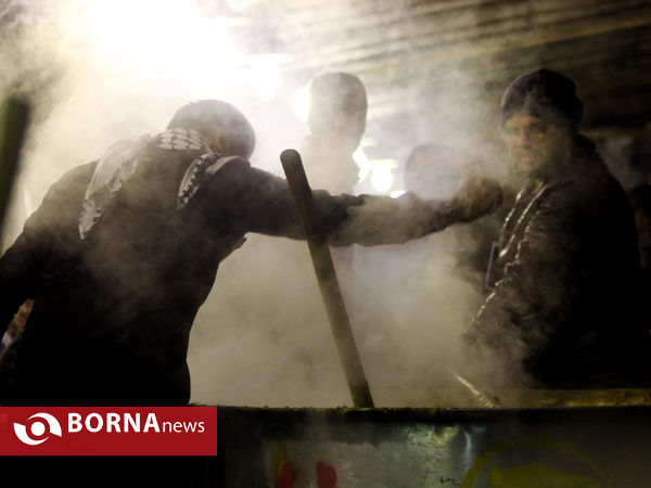 أپخت و توزیع 80 هزار کیلو آش صلواتی به مناسبت 28 صفر در شیراز