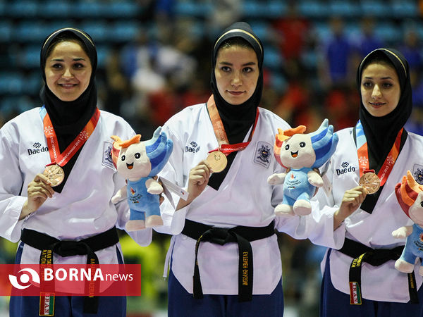 مراسم اهدای مدال مسابقات پومسه تیمی دانشجویان جهان