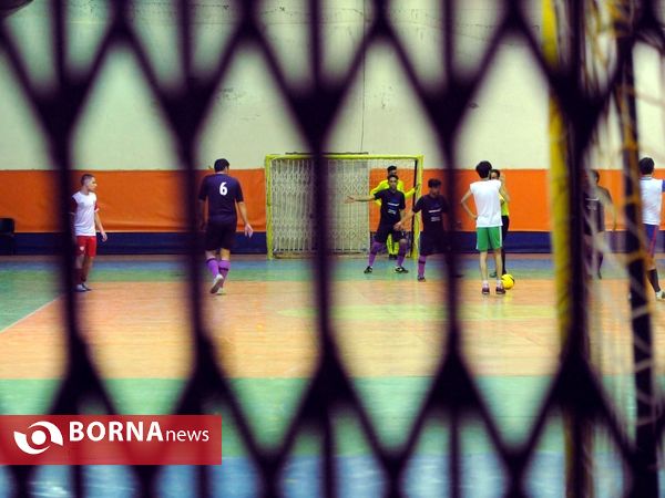 برگزاری فوتسال بین احزاب