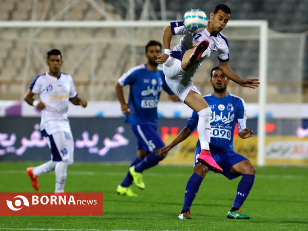 دیدار تیم های استقال تهران - استقلال خوزستان