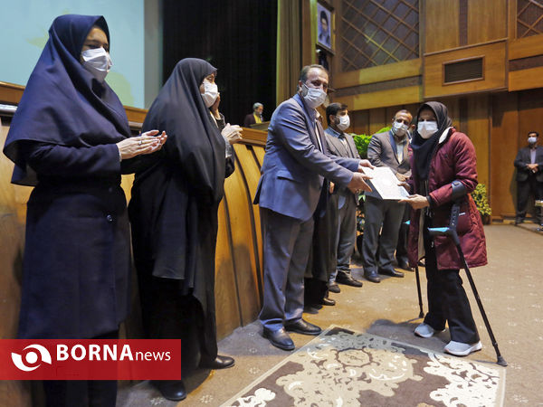 مراسم تجلیل از بانوان قهرمان مربیان ، داوران بین‌المللی استان فارس