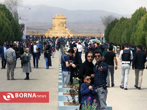 حال و هوای نوروز در مجموعه باستانی پاسارگاد