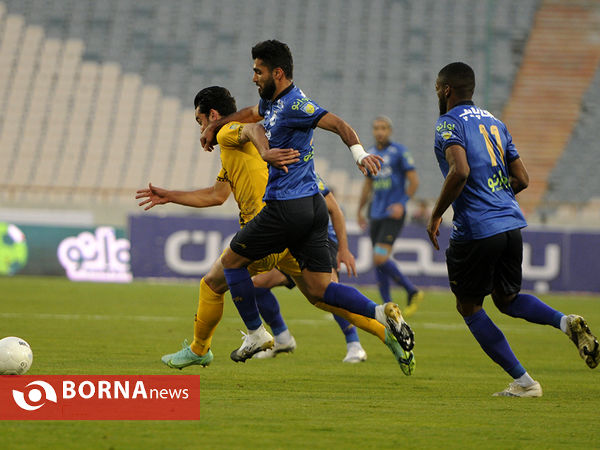 دیدار تیم های های فوتبال استقلال - سپاهان