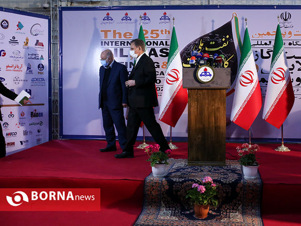 بازدید جهانگیری از نمایشگاه بین المللی نفت، گاز، پالایش و پتروشیمی