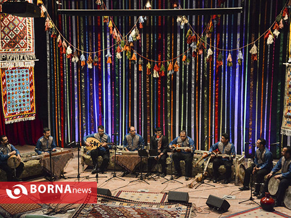 کنسرت گروه موسیقی سنتی "ایراهستان" در لارستان