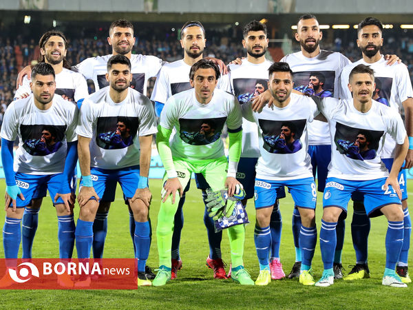 دیدار تیم های استقلال تهران - صنعت نفت آبادان