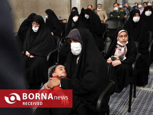 دیدار دست‌اندرکاران برگزاری کنگره شهدای استان قم با مقام معظم رهبری