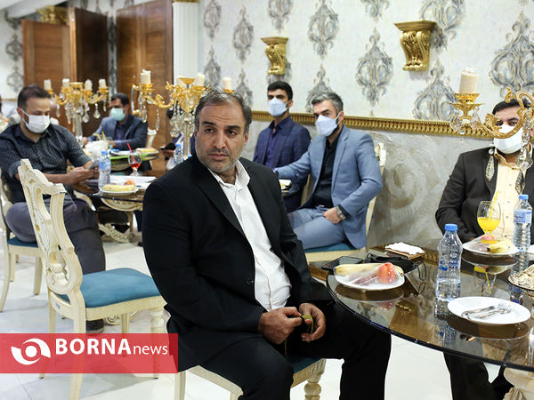 جلسه هم اندیشی با نخبگان و فرهیختگان