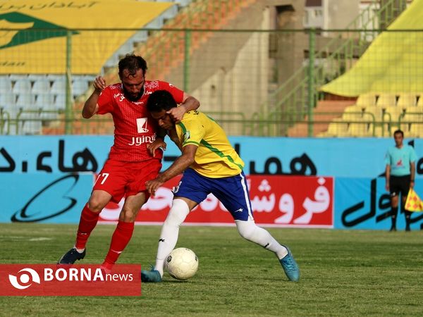 دیدار تیم های فوتبال صنعت نفت - شهر خودرو