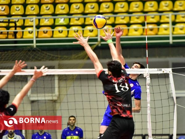 دیدار تیم های والیبال آذرباتری ارومیه و راه یاب ملل مریوان