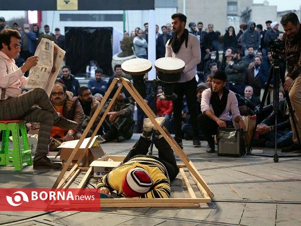 تاتر " جنگ زیر پوست من و مادرم "