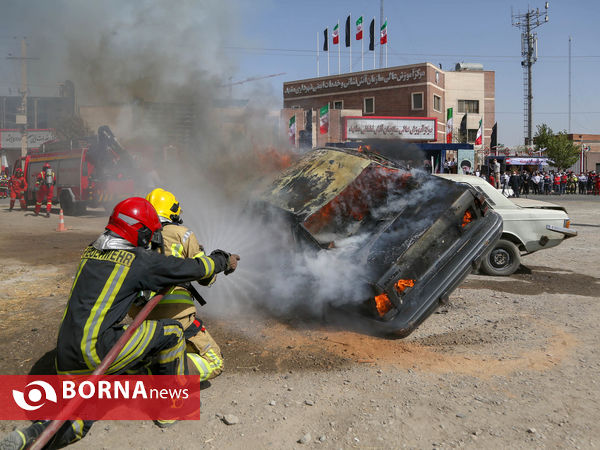 مانور بزرگ امداد و نجات نیروهای آتش نشان