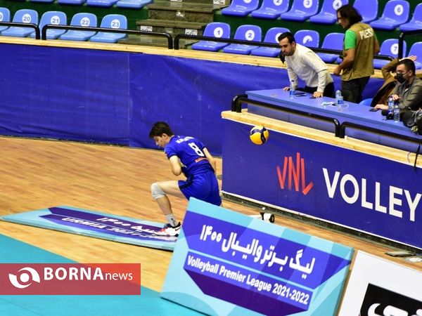 دیدار تیم های والیبال آذرباتری ارومیه و راه یاب ملل مریوان