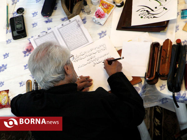 آیین کتابت قرآن با عنوان «مشق شب قدر» در شیراز