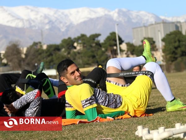 تمرینات نیم فوتبال سپیدرود رشت در تهران