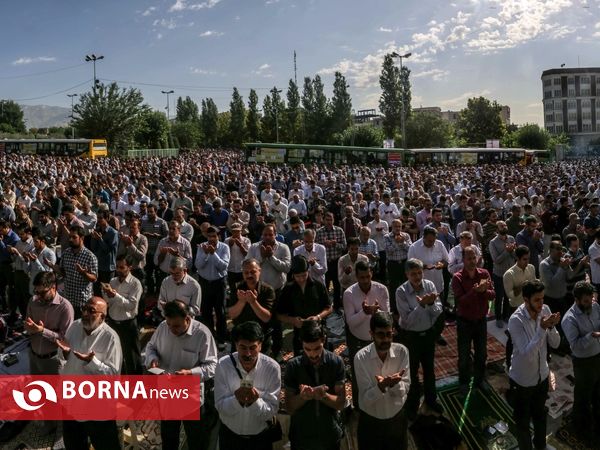 اقامه نماز عید سعید فطر در مصلی تهران