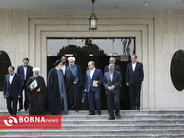 آخرین جلسه هیات دولت در سال 1394