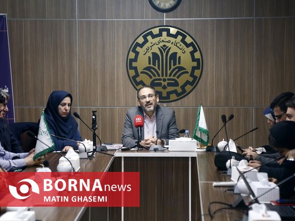 بازدید خبرنگاران از سیستم سنجش آلودگی هوا