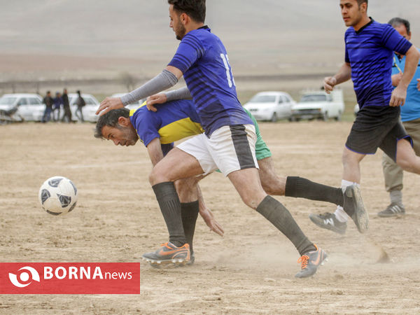 مسابقات فوتبال در روستا