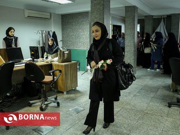 جشن هفته روابط عمومی در خبرگزاری برنا با حضور  رییس و اعضای مرکز اطلاع رسانی و روابط عمومی وزارت ورزش و جوانان