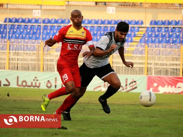 دیدار تیم های نفت مسجدسلیمان - فولاد خوزستان