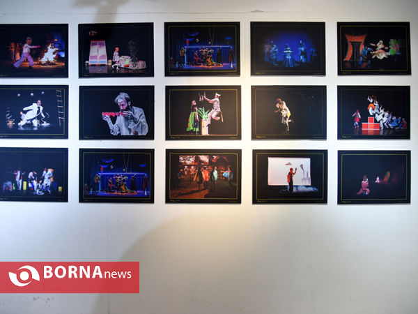 افتتاح نمایشگاه عکس و پوستر بیست و سومین جشنواره بین المللی تئاتر کودک و نوجوان
