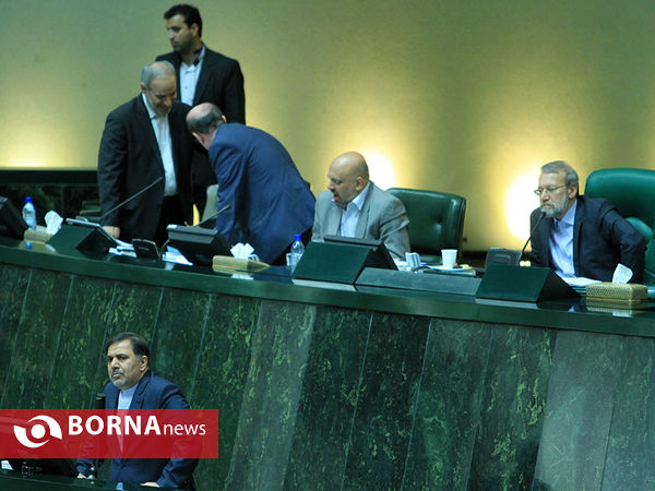 جلسه استیضاح وزیر راه و شهرسازی