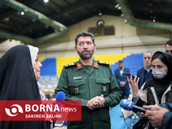 کمک مومنانه